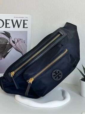 Tory Burch Waist Belt  Bag Nylon  Fanny Pack NAVY BLUE New